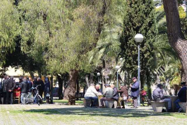 Bari, piazza Garibaldi: quell'antico, verde e "irrisolto" punto di ritrovo cittadino